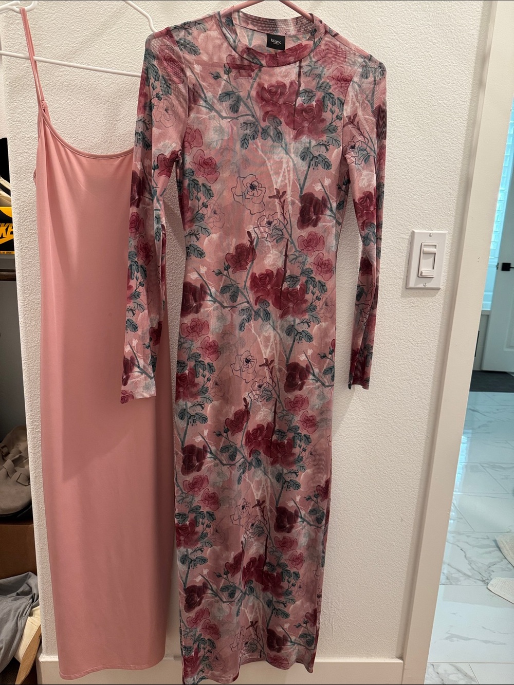 Vintage-Inspired Pink Floral Long Sleeve Maxi Dress